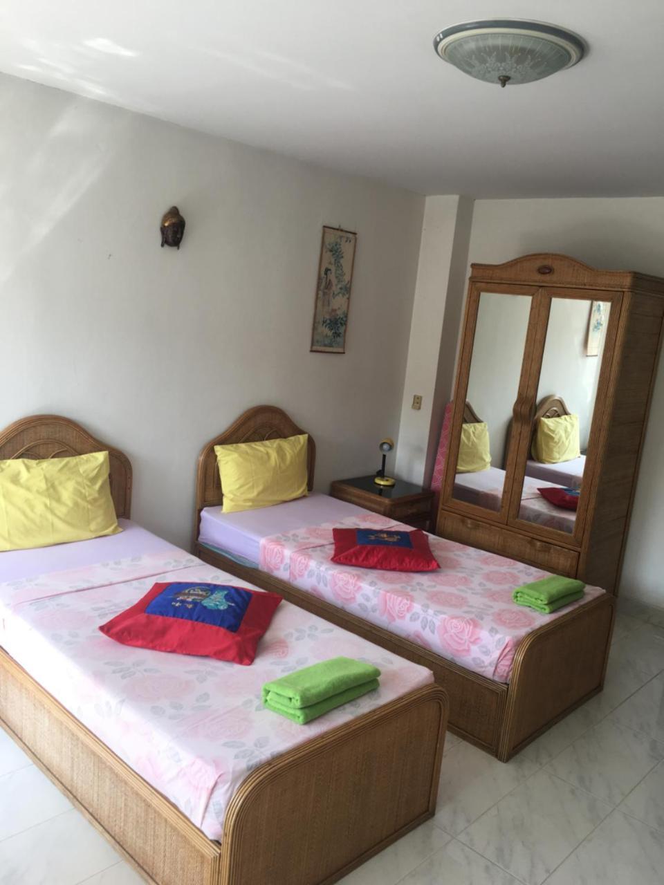 View Talay 1 Jomtien Apartment Pattaya Exterior photo